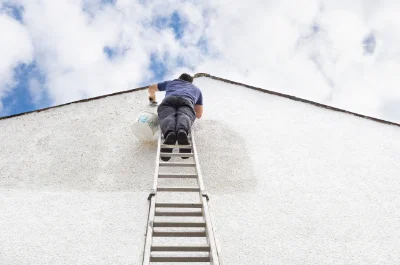 Peinture extérieure aux Adrets — façades et ravalement
